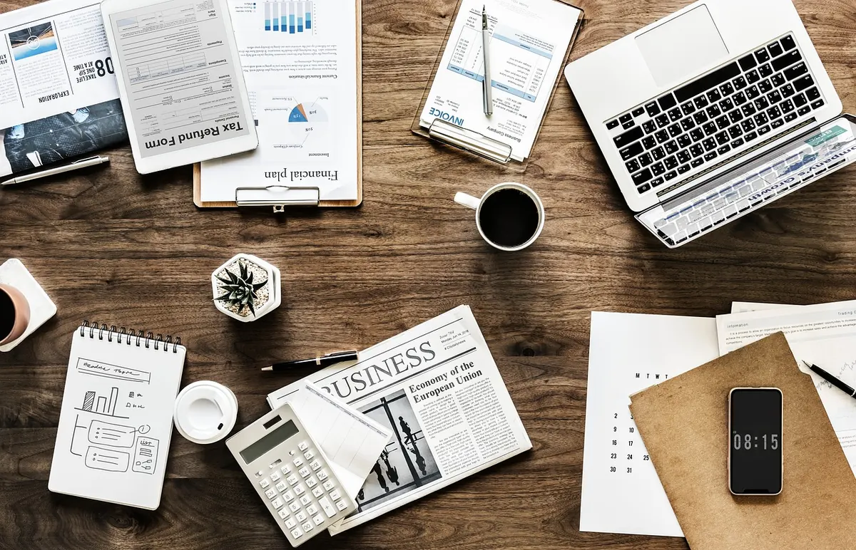 The 8-Point Monthly Runway Review Checklist for Seed-Stage Startups